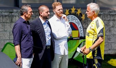 Fenerbahçe’de Başkan Ali Koç antrenmanı takip etti
